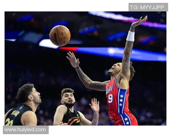 季前赛精彩对决骑士队与76人队的激烈碰撞与精彩瞬间回顾 季前赛精彩对决骑士队与76人队的激烈碰撞与精彩瞬间回顾